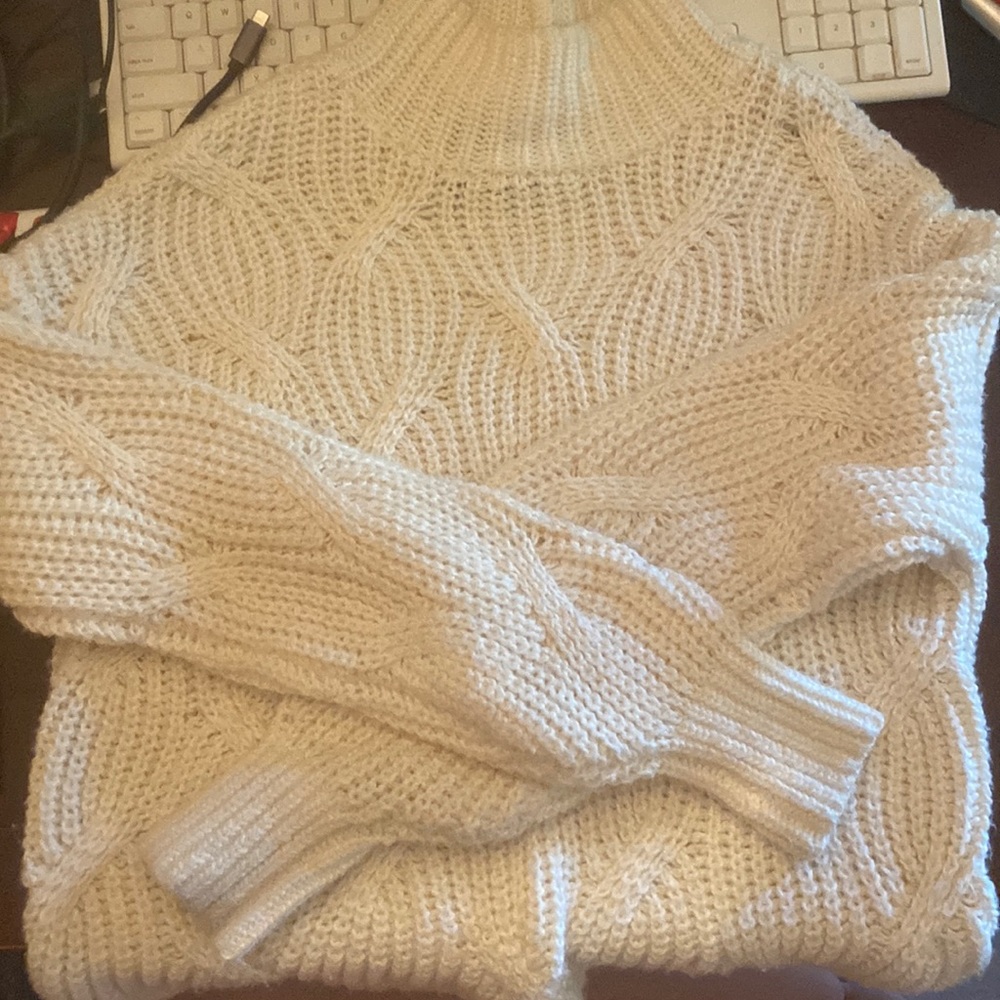 Xxs cream sweater